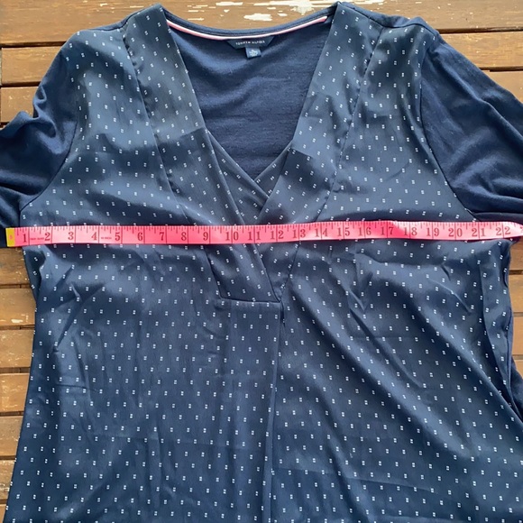 Tommy Hilfiger - Picture 3 of 7